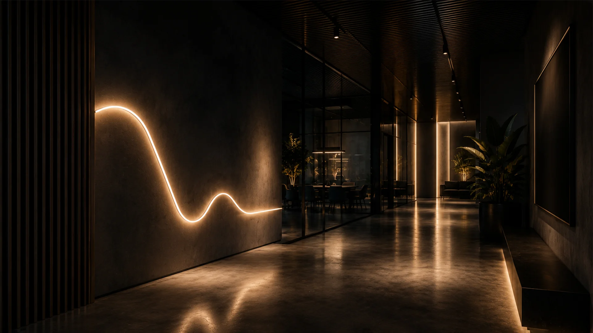 Premium interieur met maatwerk lichtoplossingen en architectonische signing.