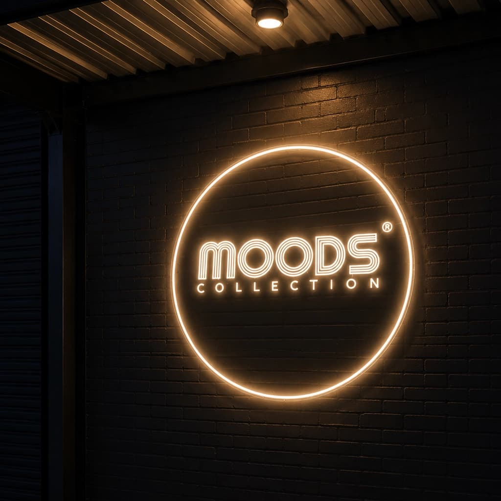 Verlichte gevelreclame Moods Collection door Living Lumen