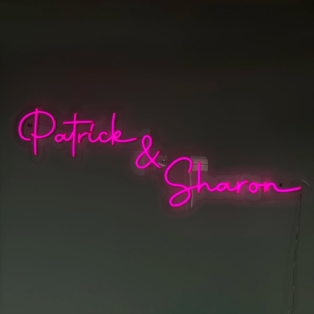 Maatwerk LED neon project Patrick & Sharon door Living Lumen